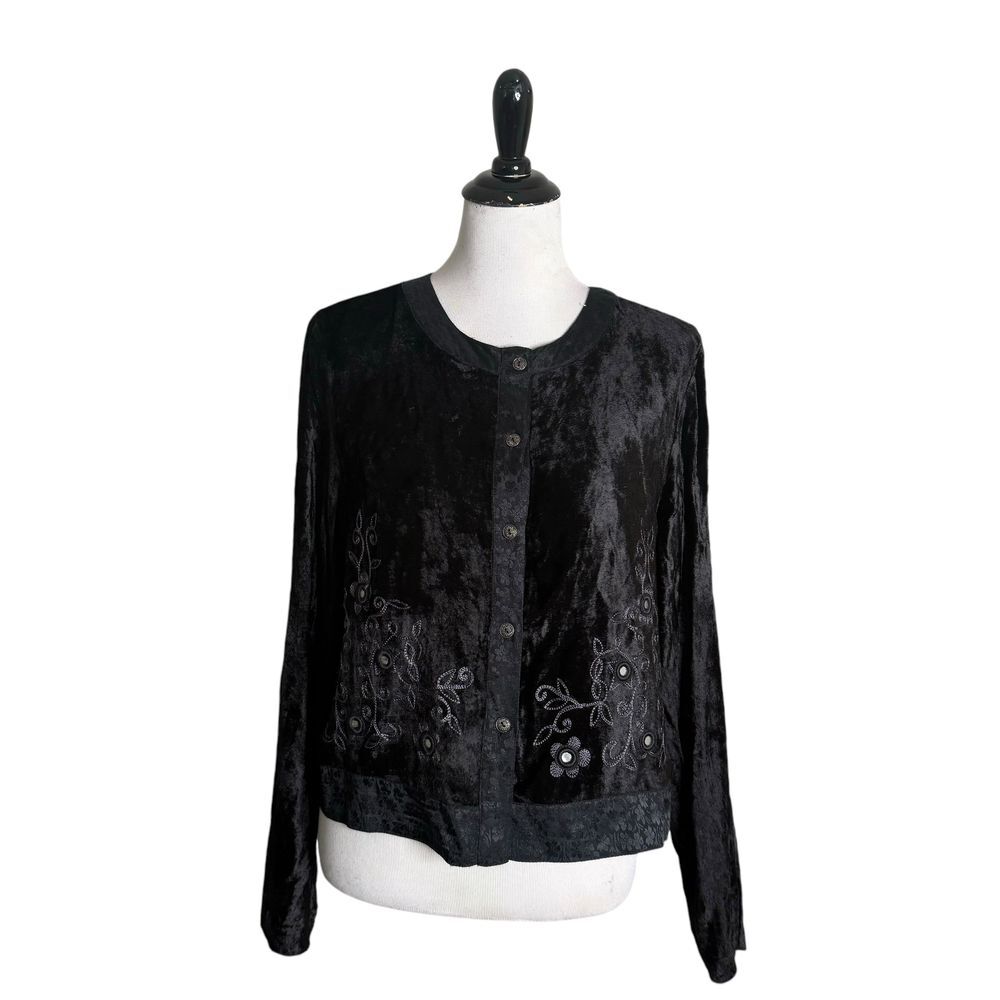 White Stag Black Velvet Embroidered Button Down‎ Top Size M 8/10 Whimsigoth NEW